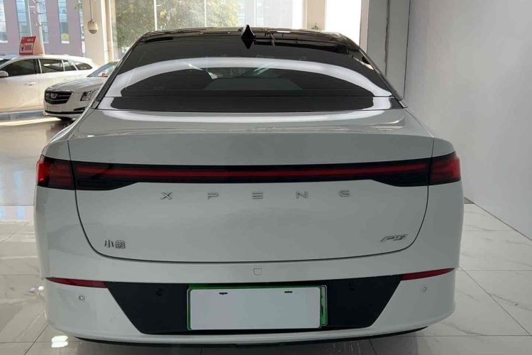 小鹏P5 2024款 500Pro版车身外观6005