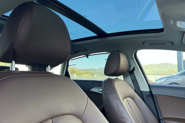 奥迪A6L 2018款 30周年年型 35 TFSI 时尚型局部细节22