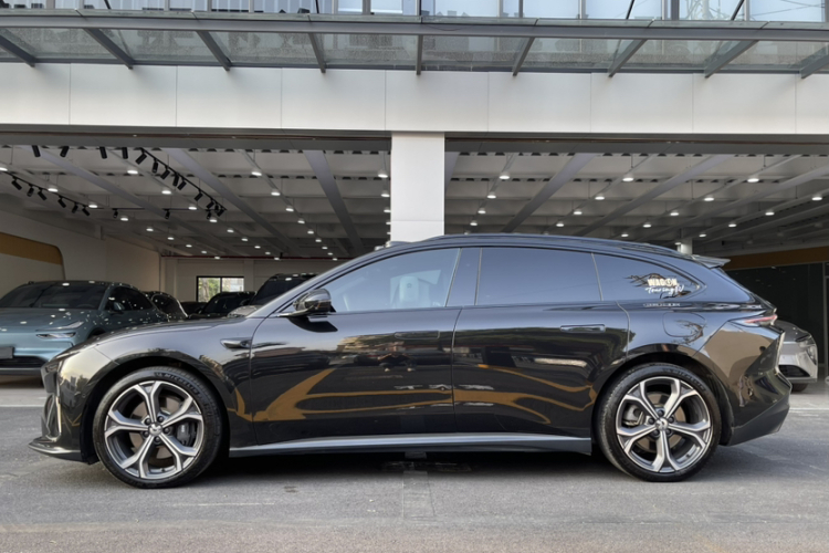 蔚来ET5T 2024款 75kWh Touring车身外观6011