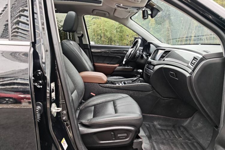 广汽传祺 传祺GS7 2017款 320T 两驱豪华智联型局部细节41