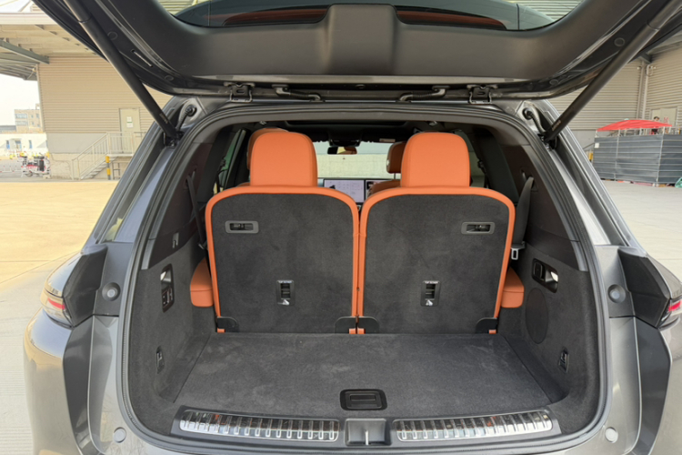 理想汽车 理想L8 2023款 Pro局部细节23