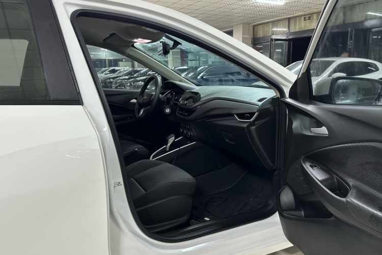 雪佛兰 科沃兹 2022款 325T 自动欣悦版局部细节41