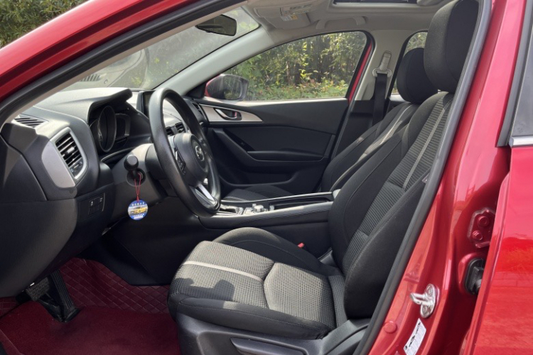 马自达3 昂克赛拉 2017款 三厢 1.5L 自动豪华型 国V中控内饰7009