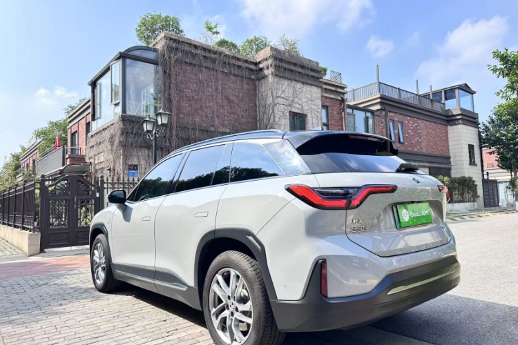 蔚来ES6 2019款 420KM 运动版车身外观6005