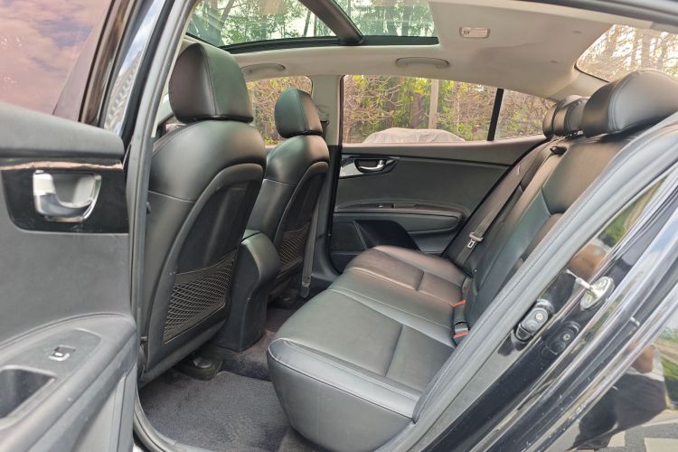 起亚K4 2014款 1.8L 自动GLS中控内饰7003