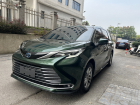 丰田 赛那SIENNA 2021款 2.5L混动 至尊版