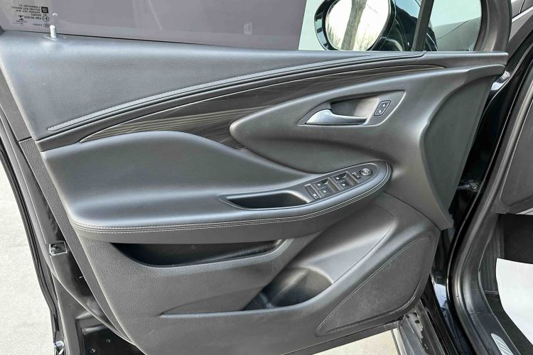 别克 昂科威 2019款 20T 两驱精英型 国VI中控内饰7009