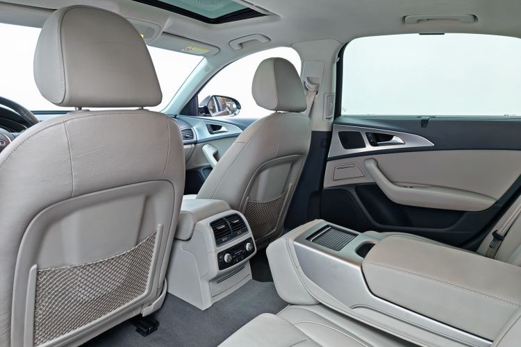 奥迪A6L 2016款 45 TFSI quattro 运动型中控内饰7008