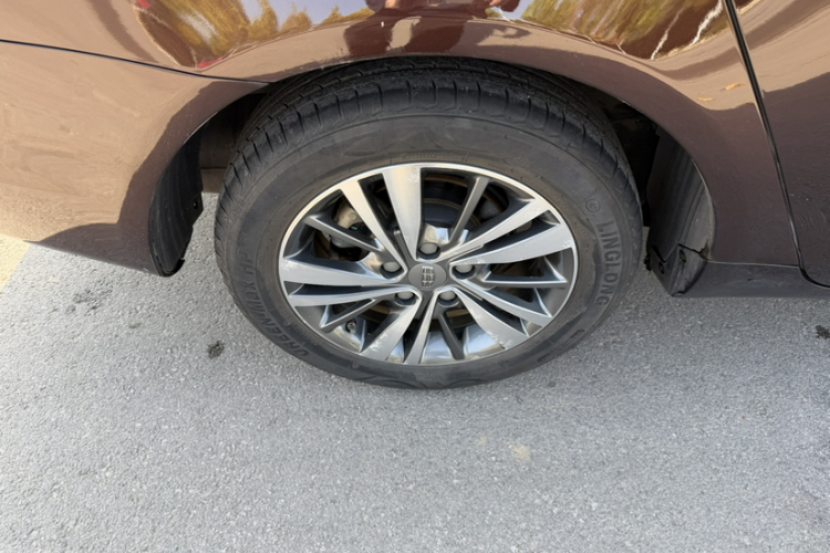 吉利汽车 帝豪 2018款 1.5L 手动向上互联版车身外观6008