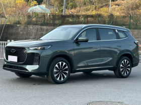 奇瑞 瑞虎8 PLUS 2025款 290TGDI DCT尊贵型 5座