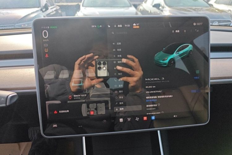 特斯拉 Model 3 2020款 改款 标准续航后驱升级版中控内饰15