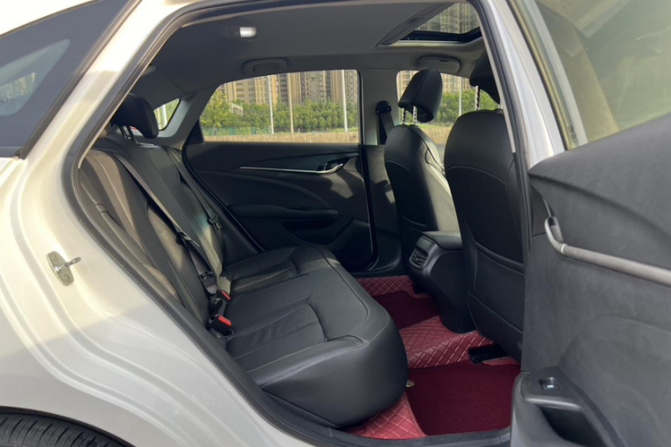 别克 英朗 2019款 18T 自动互联精英型 国VI中控内饰7008