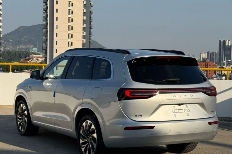 鸿蒙智行 问界M7 2024款 1.5T 智驾四驱Max版 6座车身外观6009