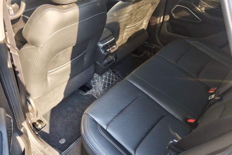 吉利汽车 帝豪 2023款 第4代冠军版 1.5L CVT尊贵型中控内饰7004