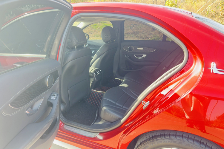 奔驰C级 2017款 改款 C 180 L 动感型运动版中控内饰7003