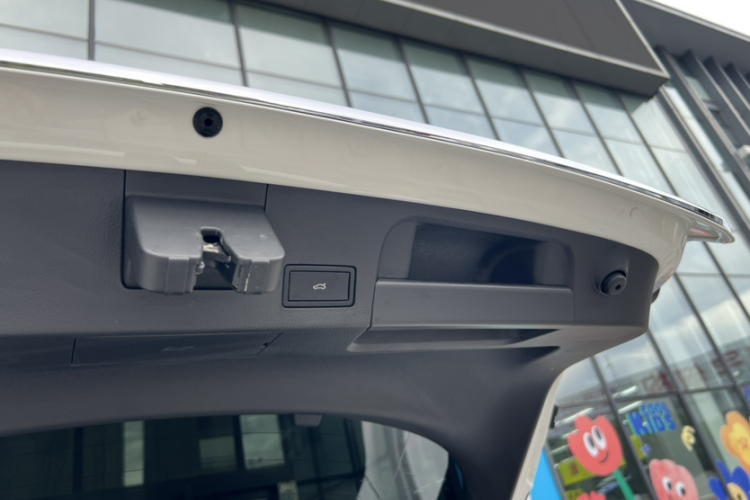 一汽-大众CC 2021款 380TSI 夺目版局部细节9003