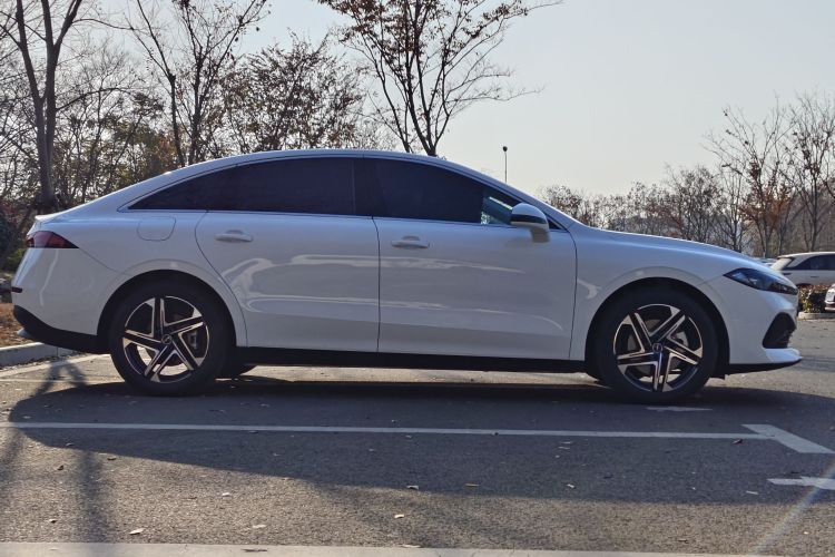 荣威D7 2023款 DMH 125km 超越版车身外观6007