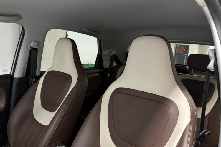 五菱汽车 五菱缤果 2023款 333km 悦享+款局部细节22