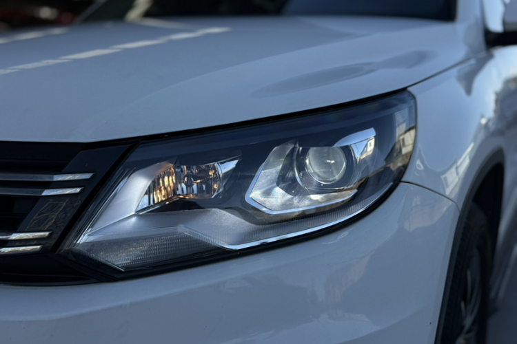 大众 途观 2016款 300TSI 自动两驱豪华版局部细节36