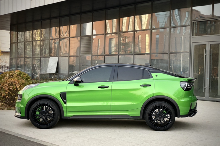 领克05 2022款 05+ 2.0TD 自动探索版车身外观6002