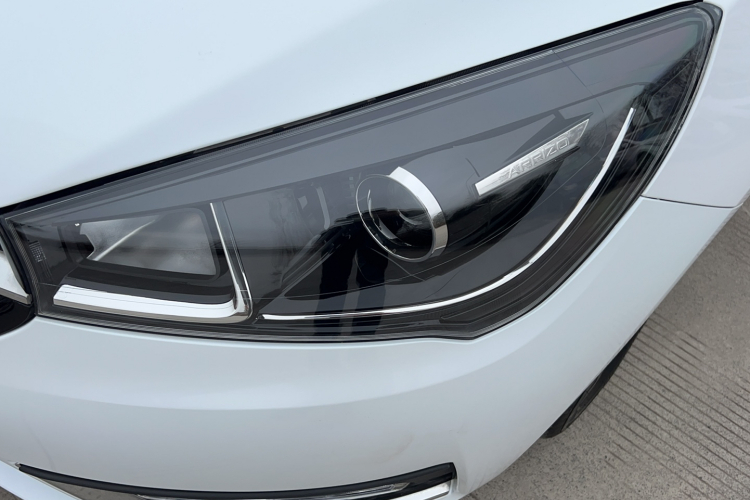 奇瑞 艾瑞泽5 2021款 PRO 1.5L CVT青春版车身外观6001