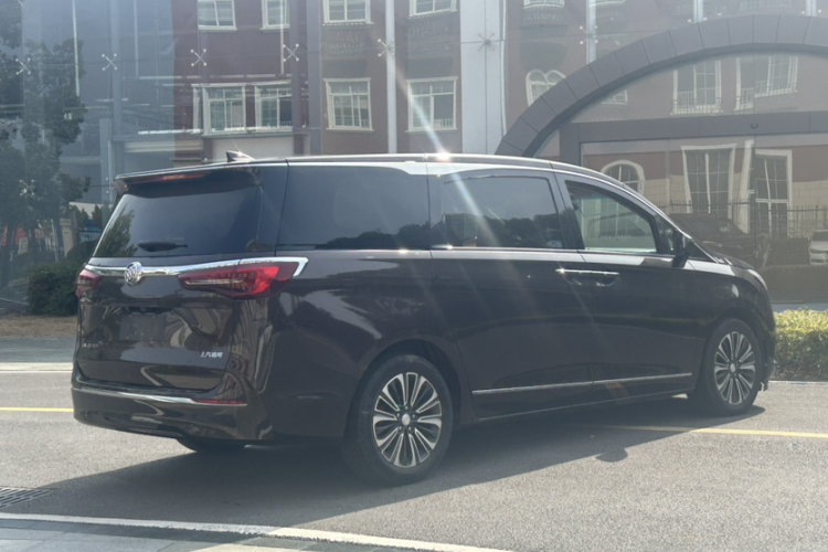 别克GL8 2020款 ES陆尊 653T 旗舰型车身外观6010