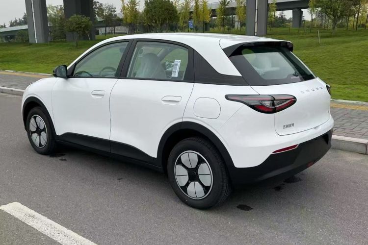 吉利银河 星愿 2026款 310km 青春版车身外观6004