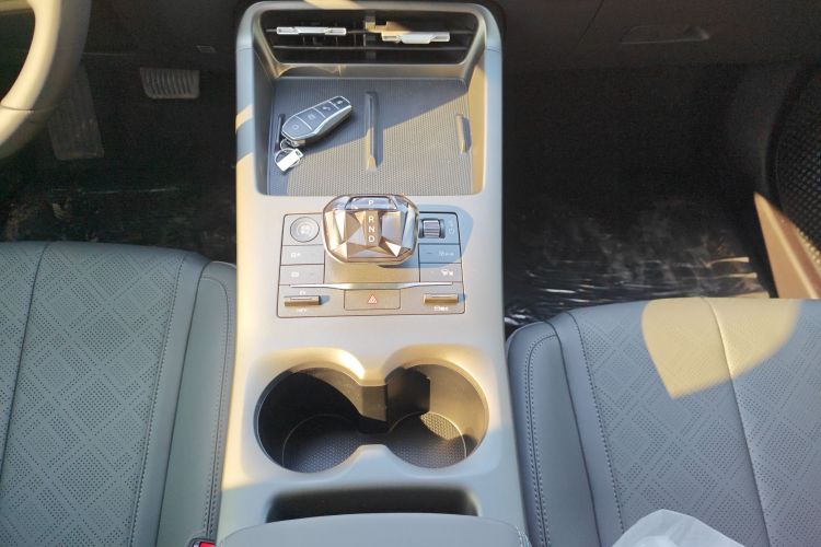 比亚迪 秦PLUS 2025款 DM-i 智驾版 55KM领先型局部细节18