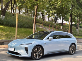 蔚来ET5T 2023款 75kWh Touring