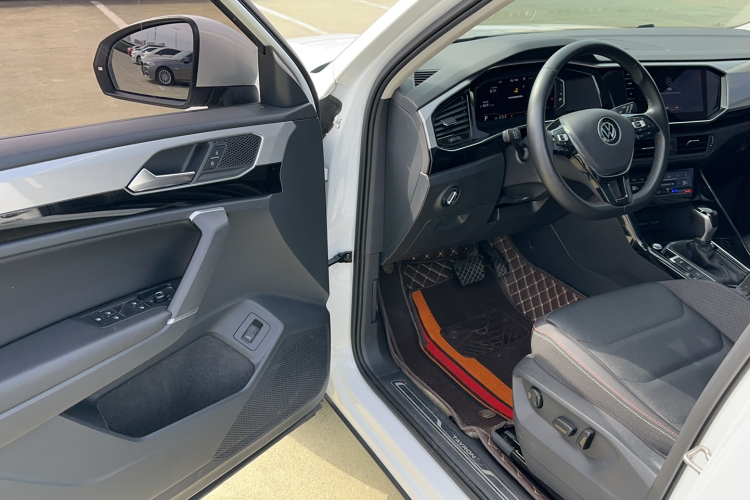 大众 探岳 2021款 330TSI 两驱豪华智联版Plus中控内饰7001