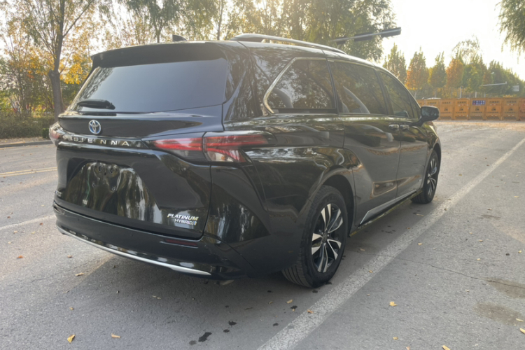 丰田 赛那SIENNA 2021款 2.5L混动 铂金版车身外观6007