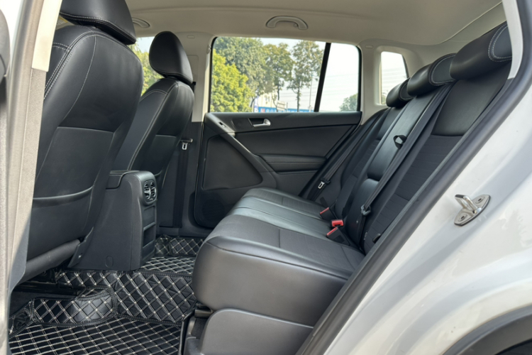 大众 途观 2016款 280TSI 自动两驱丝绸之路风尚版中控内饰7003