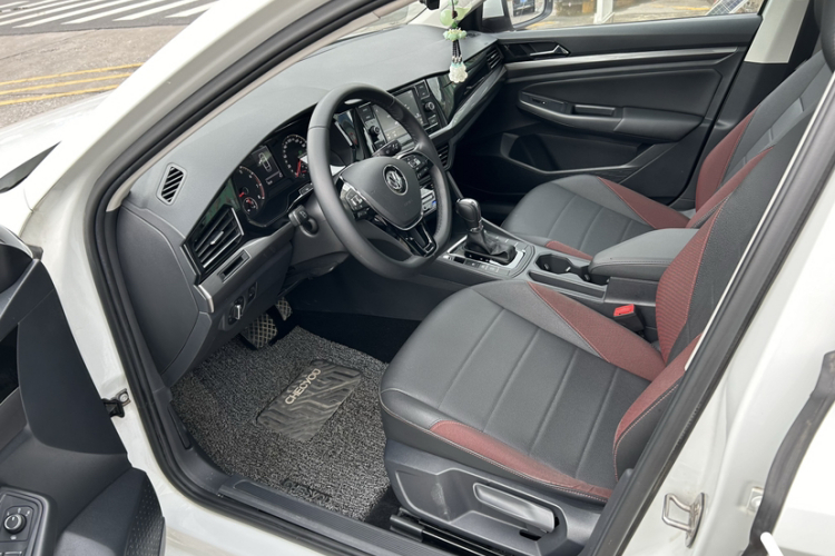 大众 宝来 2020款 1.5L 自动精英型车身外观6008