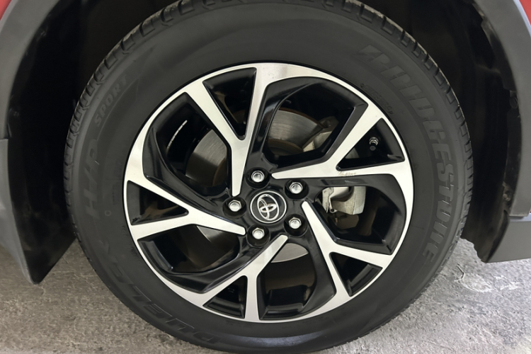 丰田C-HR 2020款 2.0L 领先版车身外观6008