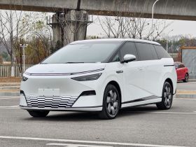 小鹏X9 2024款 702超长续航Max