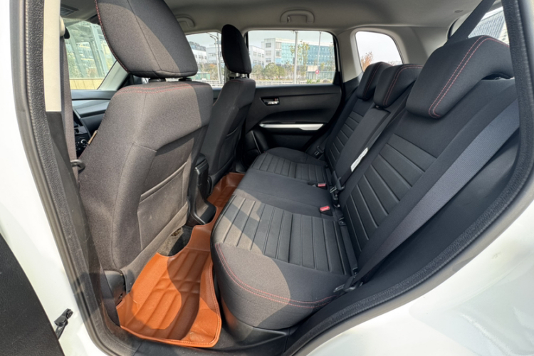 铃木 维特拉 2016款 1.4T 自动两驱精英型中控内饰7004