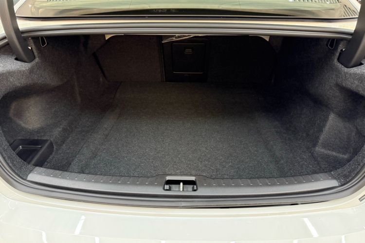 沃尔沃S60 2026款 B4 智逸豪华版中控内饰7004