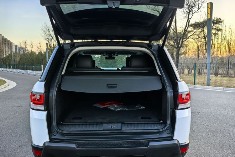 路虎 揽胜运动版 2014款 3.0 SC V6 HSE局部细节23