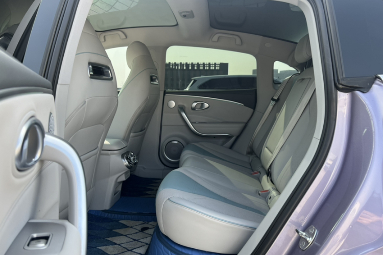 欧拉闪电猫 2022款 705km 长续航版中控内饰7003