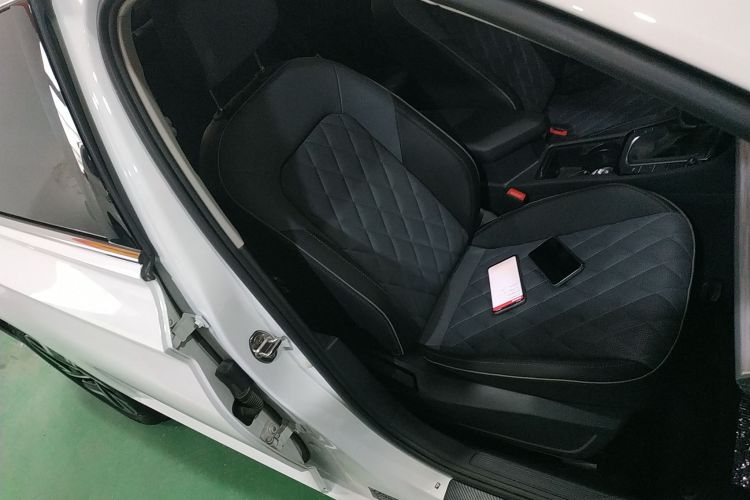 大众 速腾 2023款 300TSI DSG超越版中控内饰7005