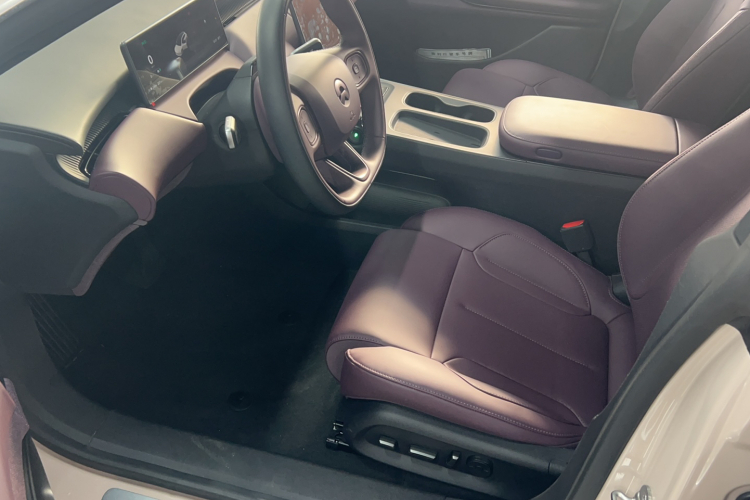 蔚来ET5T 2024款 75kWh Touring中控内饰7001