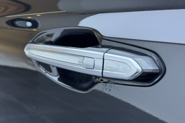 凯迪拉克XT5 2022款 2.0T 两驱豪华型局部细节9004