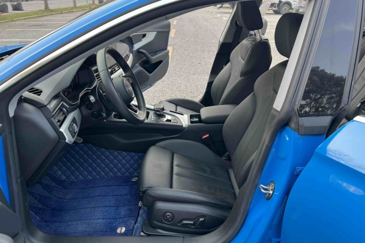 奥迪A5 2021款 Sportback 40 TFSI quattro 豪华致雅型中控内饰7005