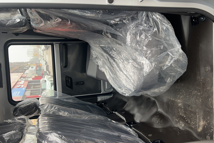 五菱汽车 五菱荣光新卡 2023款 2.0L双排加长版标准型LJM20B中控内饰7001