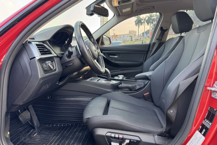 宝马3系 2018款 320Li 领先型M运动套装局部细节19