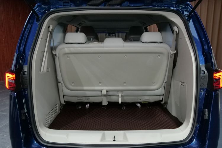 别克GL8 2023款 陆上公务舱 智享型中控内饰7011