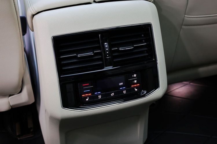 大众 威然 2020款 380TSI 旗舰版局部细节9003