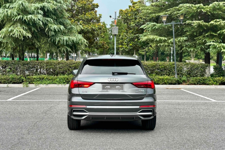 奥迪Q3 2023款 35 TFSI 时尚动感型（1.5T）车身外观6001