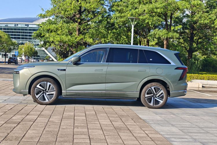 魏牌 蓝山 2025款 四驱 Ultra车身外观6003