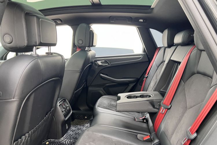 保时捷 2020款 Macan 2.0T中控内饰7004